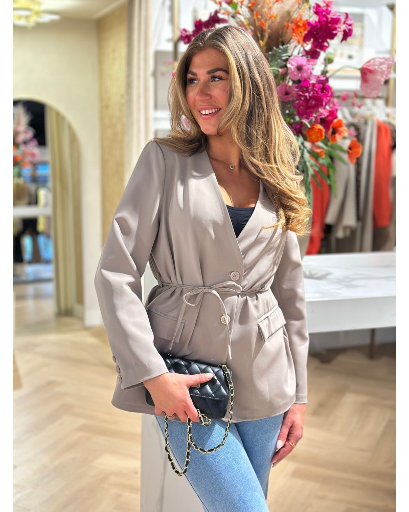 Ambika Blazer Luna Taupe